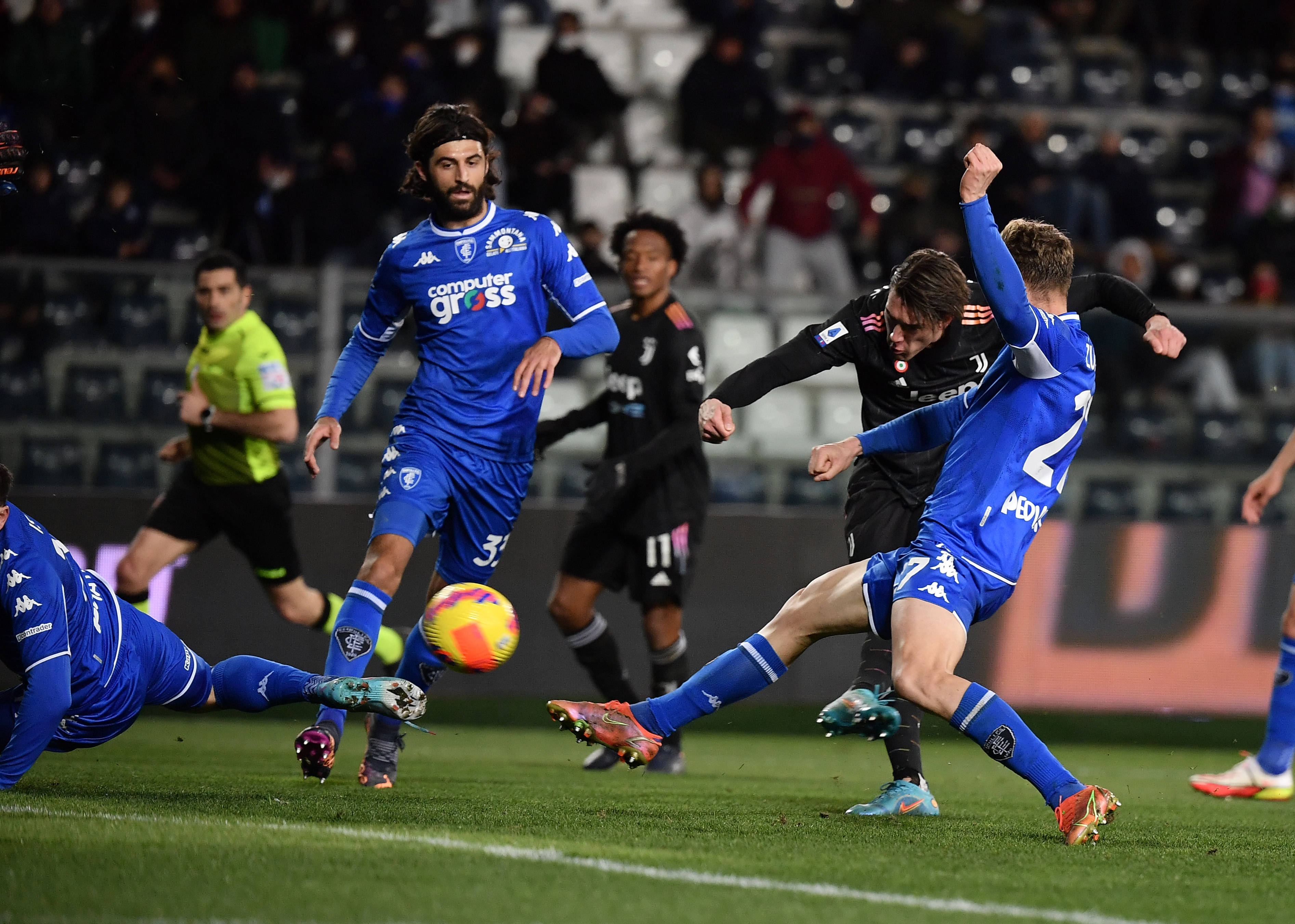 开云体育登录-包含莱斯特城连续击败对手,积分稳步增长的词条