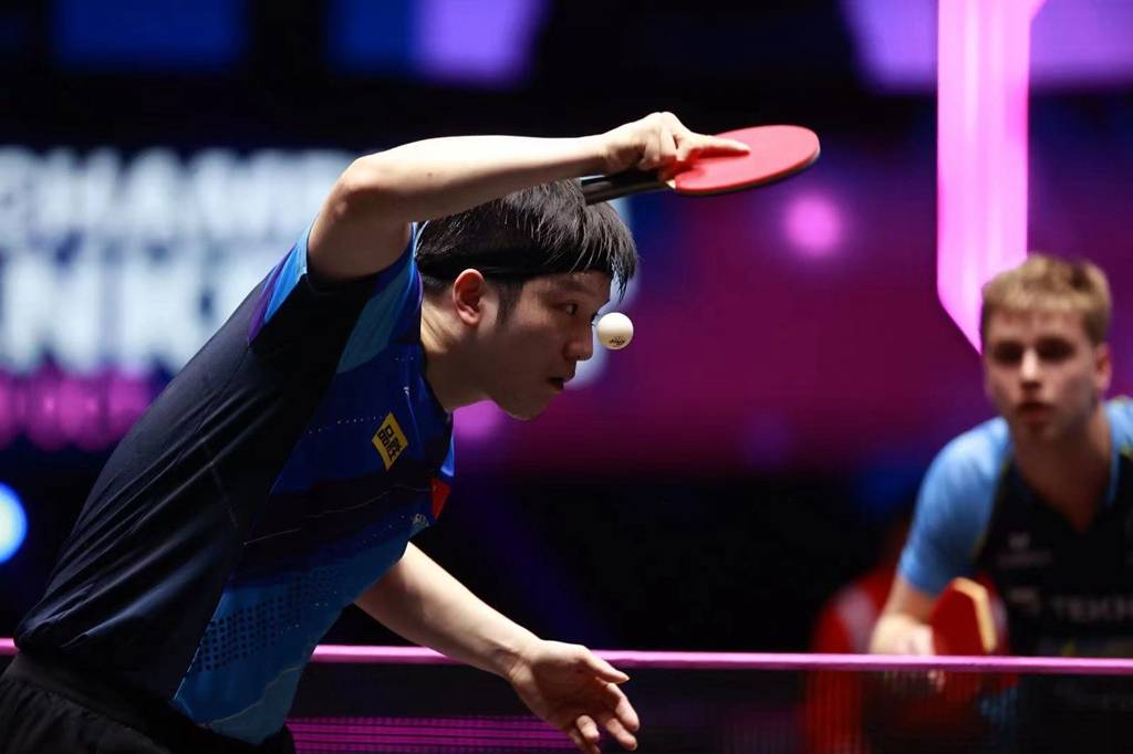 开云体育登录-法兰克福客场力克实力对手,斩获三分的简单介绍