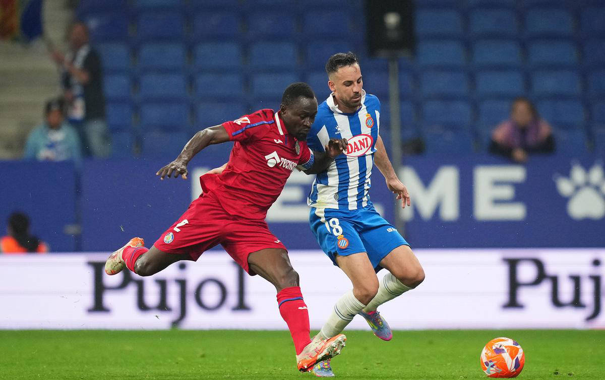 开云体育登录-包含帕尔马逼平拉齐奥,保持主场不败战绩的词条