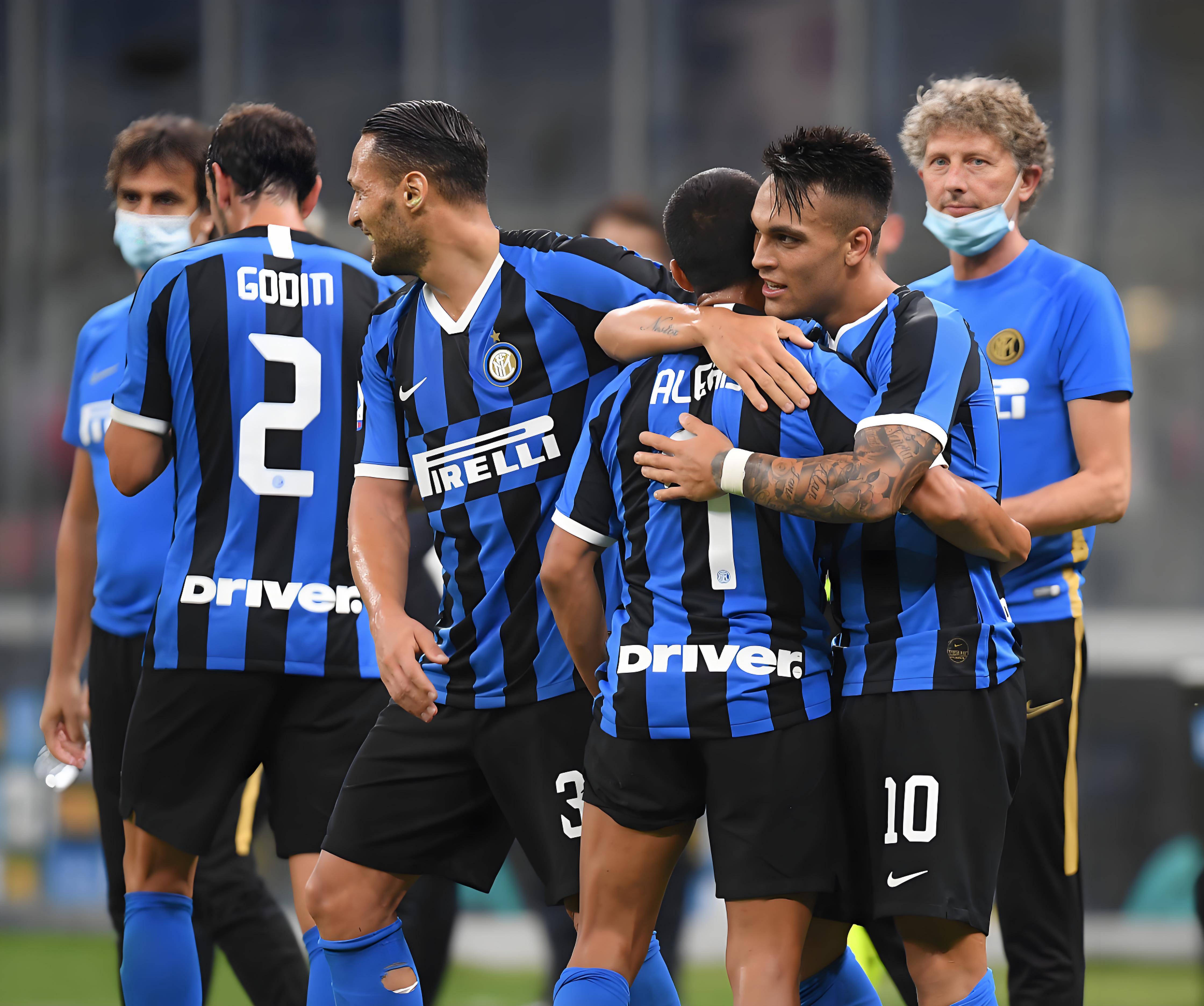 阿贾克斯险胜晋级,淘汰赛前途渐渐近了的简单介绍 阿贾克斯险胜晋级,淘汰赛前途渐渐近了的简单介绍