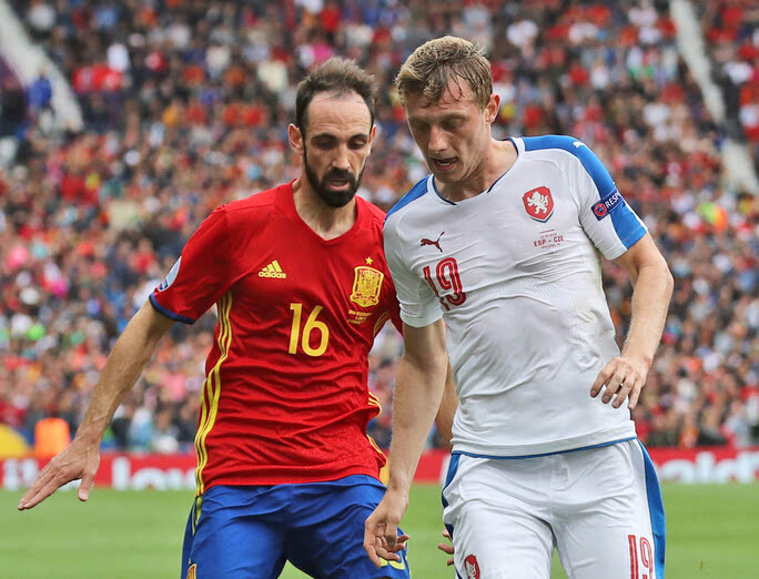 开云体育平台APP-摩洛哥绝杀希腊，皮克带队取胜