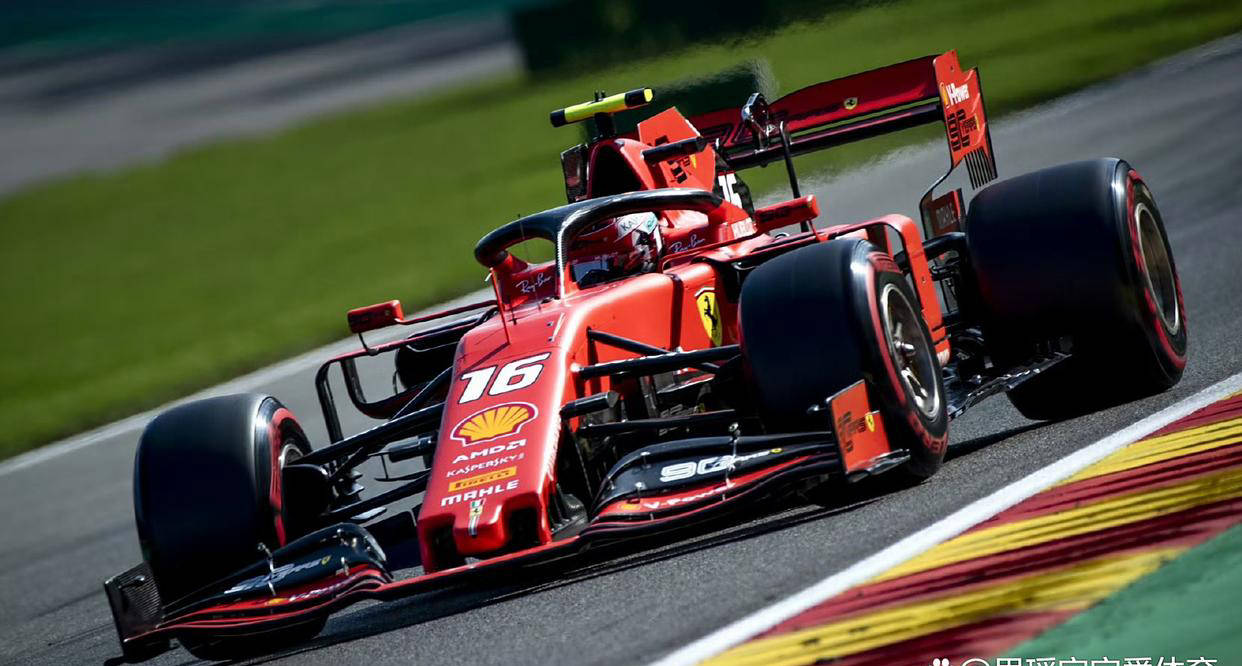 开云下载-威廉姆斯鏖战哈斯车队,汉密尔顿带队取胜