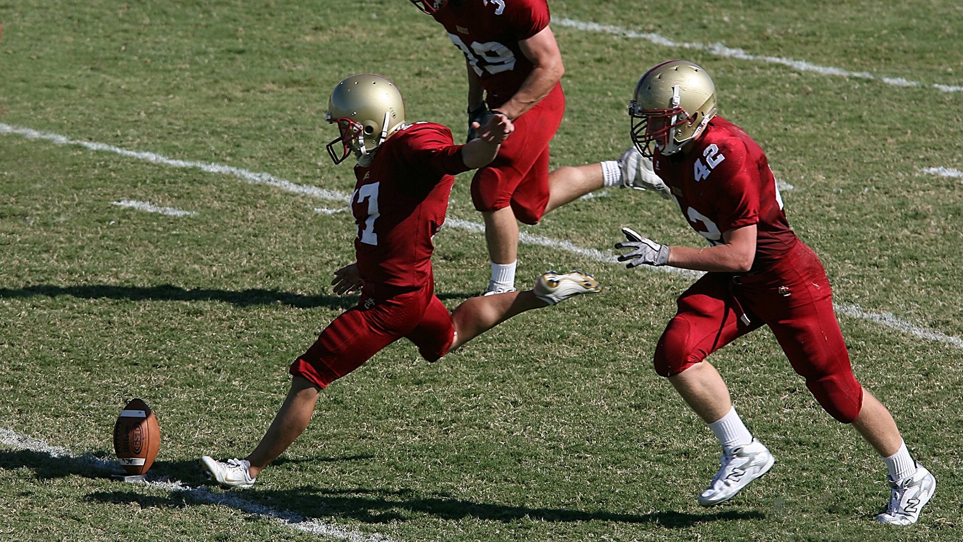 开云APP-大黄蜂闪击战！多特蒙德单节3球击溃红牛，新援小卢卡库梅开二度主宰比赛